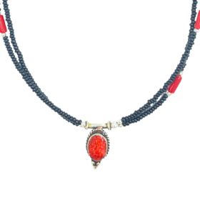 Collier Népalais Extra Fin à Deux Lignes - Pendentif Noir & Corail